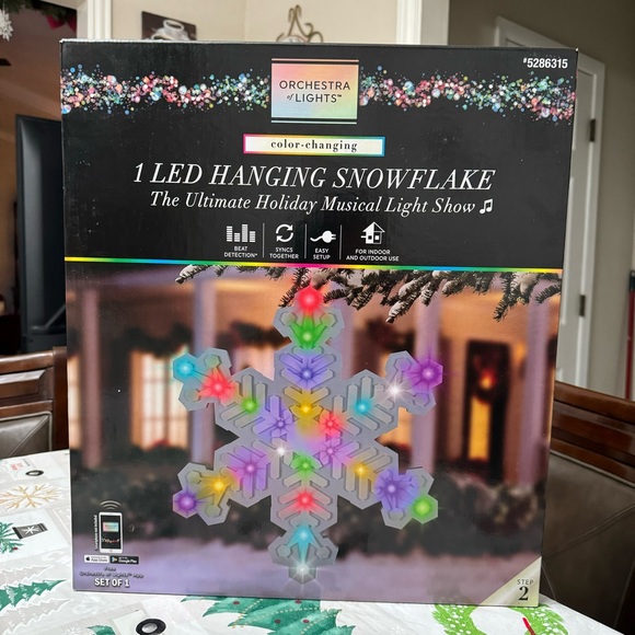 Gemmy Orchestra of Lights 18" 24 Light Color-Changing Hanging Snowflake NEW! - Picture 1 of 7
